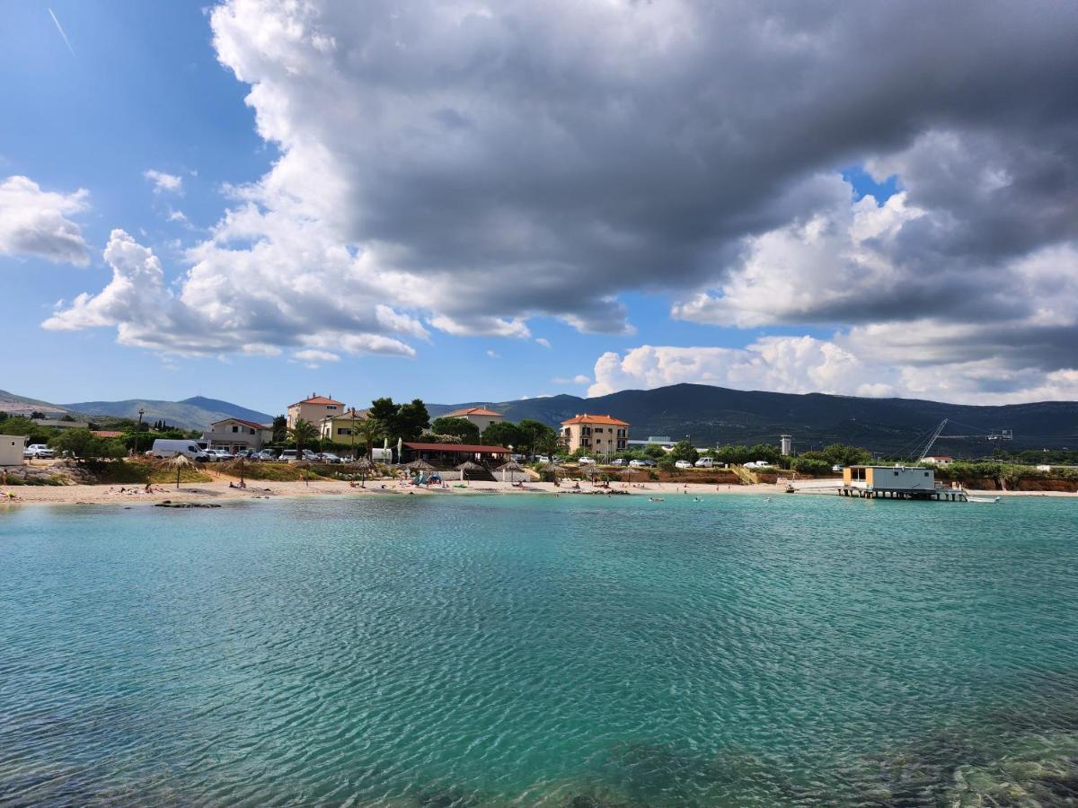 Airport Split Apartment Kastel Stafilic Luaran gambar