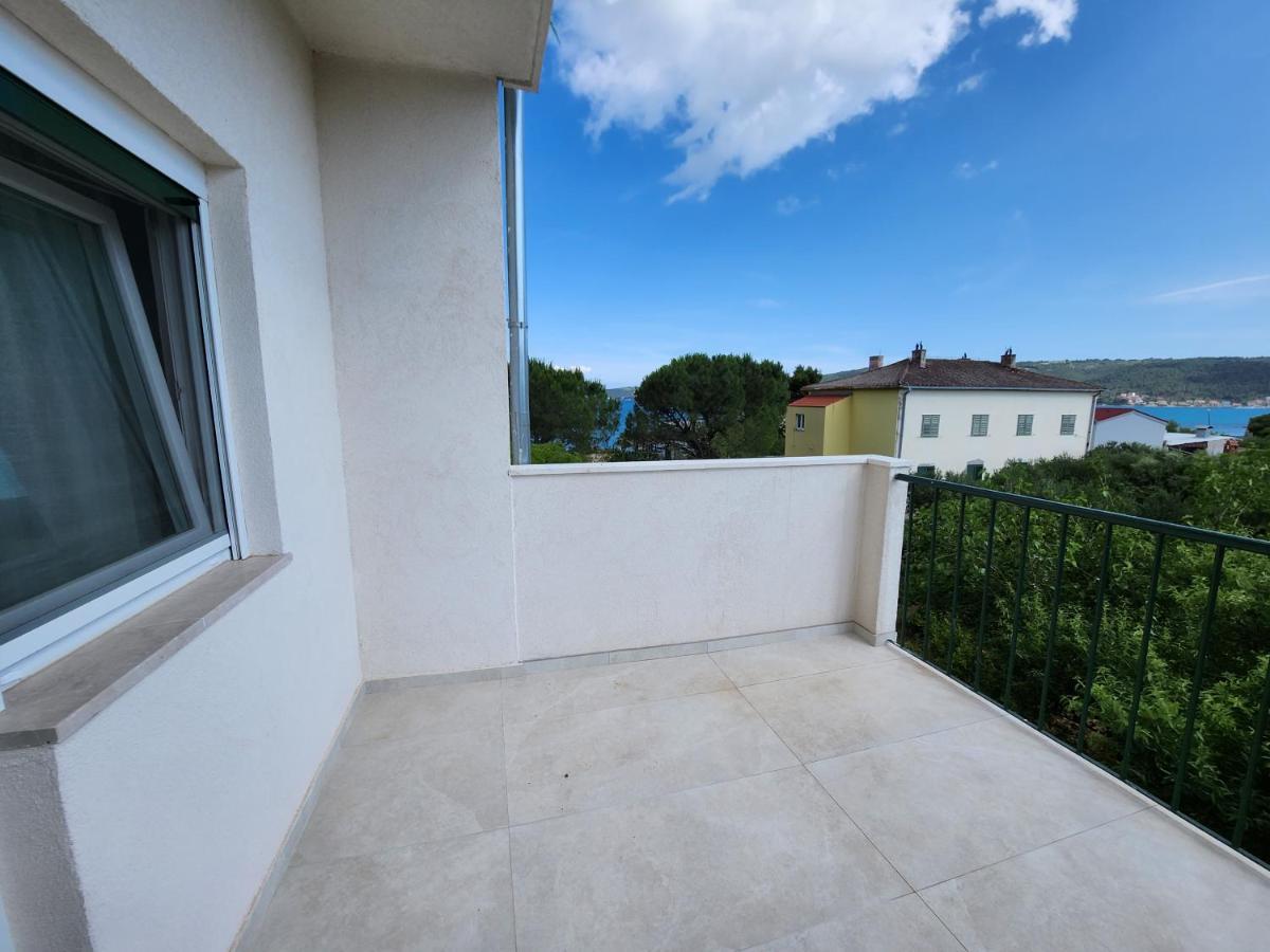 Airport Split Apartment Kastel Stafilic Luaran gambar